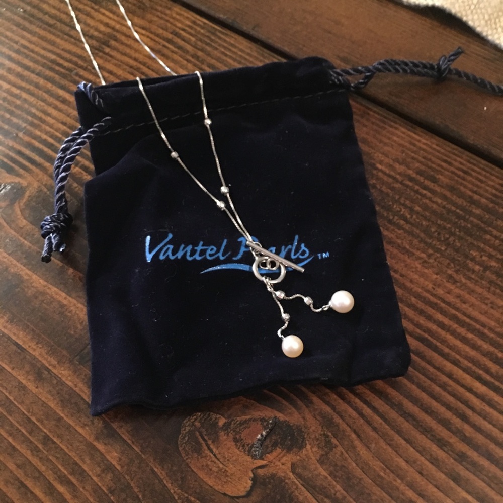 Vantel Pearls Swing Me Necklace
